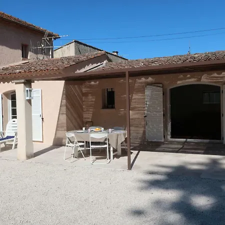 Nyaraló Le Pilon By Interhome